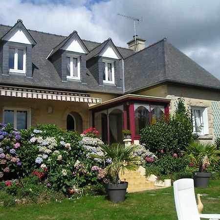 Les Hortensias Saint-Pierre-de-Plesguen Екстериор снимка
